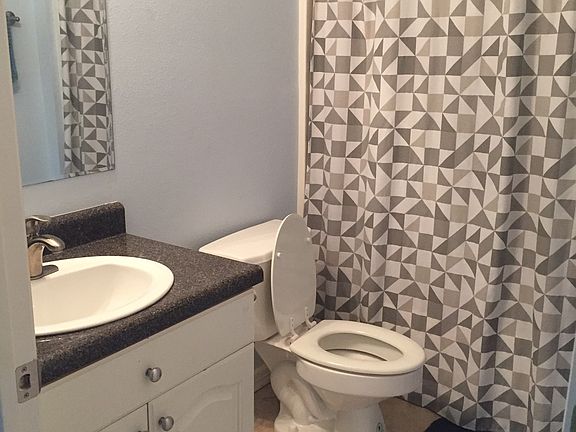 5th image of 2676 Westminster Dr