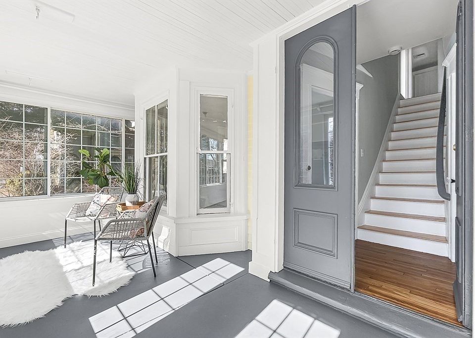 1st image of 53 Lake St