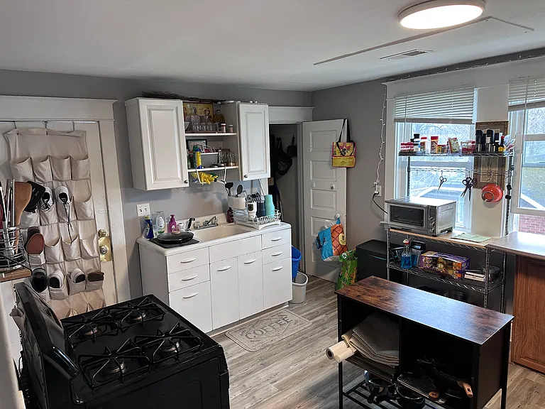 729 College Ave NE #2 — Photo 9
