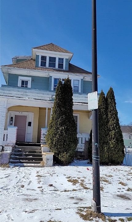 1st image of 416 Wohlers Ave