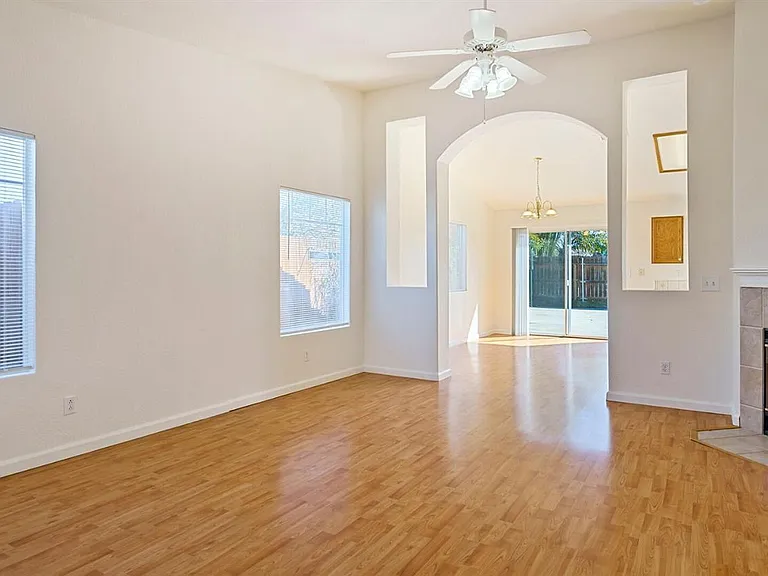 4612 Ews Woods Blvd — Photo 9