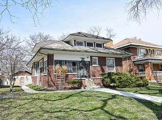 1020 N Spring St, Elgin, IL 60120