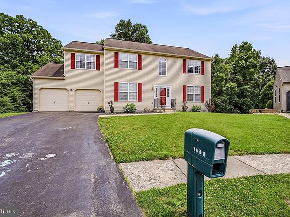2nd image of 1506 Goldeneye Ct