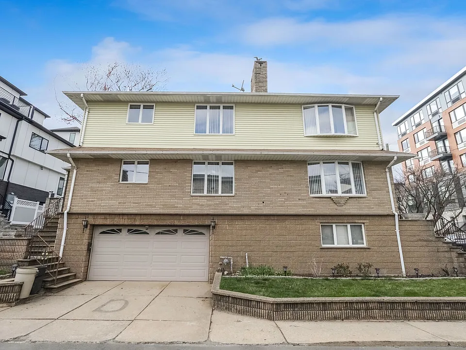 460 Jane St #1