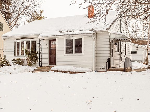 3rd image of 419 W Vasa Ave