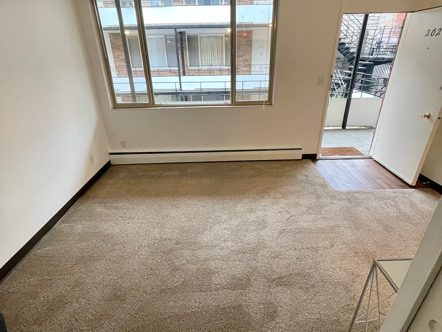 5217 University Way NE — Photo 3