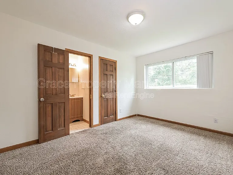 9301 Ellen Ct — Photo 11