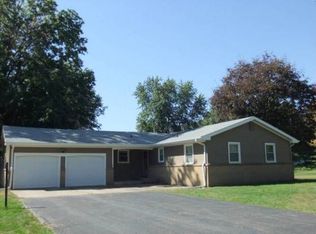 2210 N Humphrey Ave, Rock Falls, IL 61071