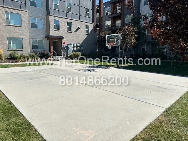 8272 S Bellingham Dr — Photo 24