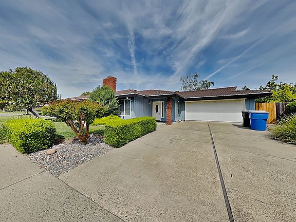 3rd image of 6830 Harmon Dr