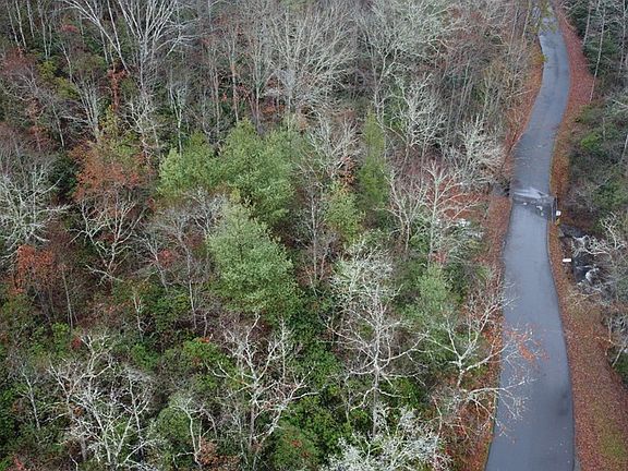 4th image of 10.6 AC Cross Creek Road