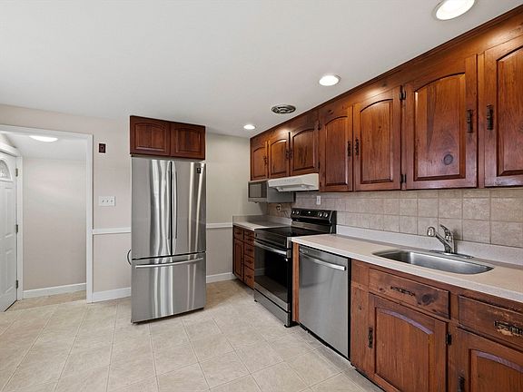 5th image of 26 Millbrook Rd