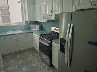 2074 W 5th St, Brooklyn, NY 11223