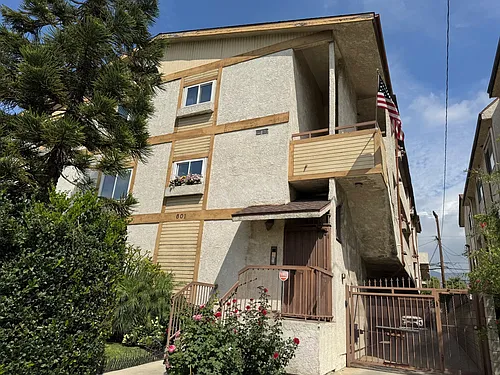 601 Salem St #201 Photo 1