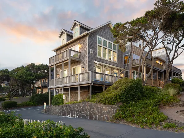 440 Bella Beach Cir, Depoe Bay, OR 97341