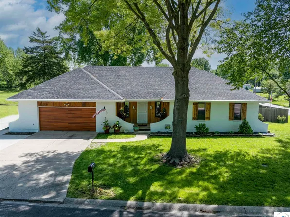 3113 S Stewart Ave, Sedalia, MO 65301