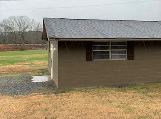 168 Marina Dr NW, Charleston, TN 37310