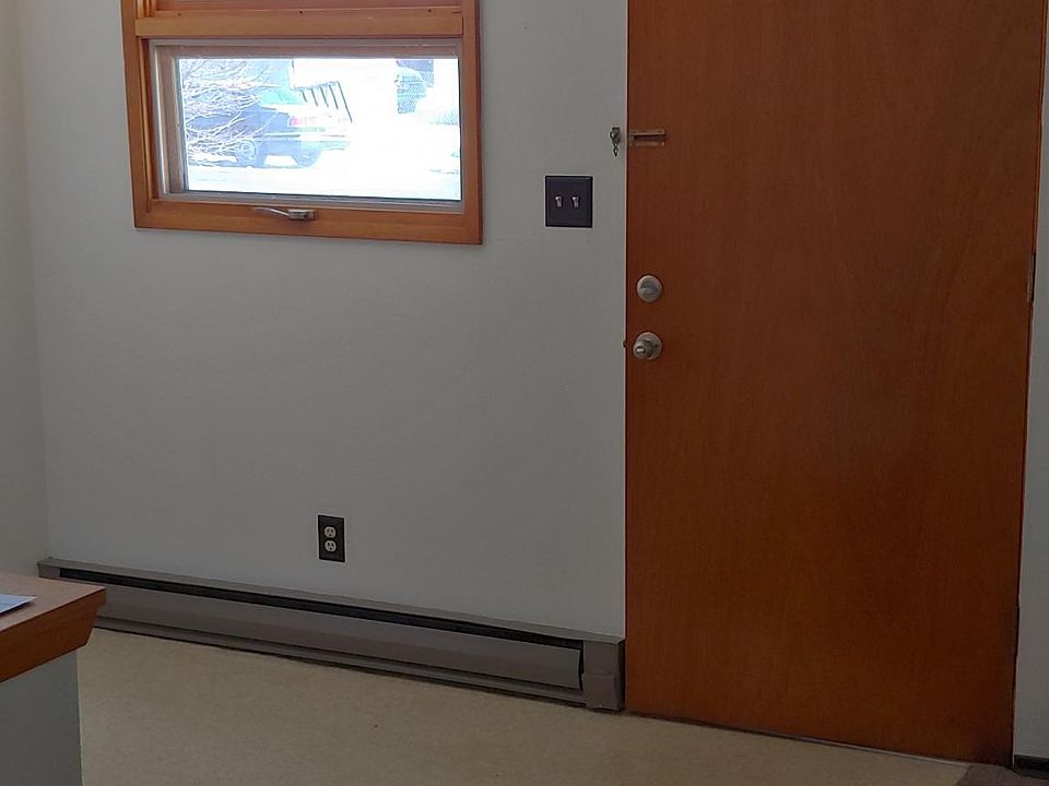 1st image of 360 S 2nd Ave