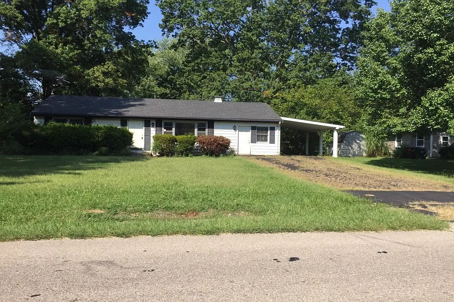 5641 Betty Ln photo 1