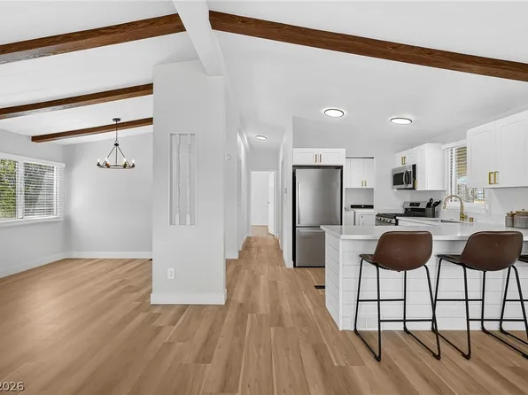 5525 Tres Piedras Rd, Las Vegas, NV 89122