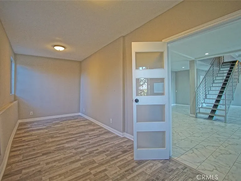 3915 Fredonia Dr — Photo 12