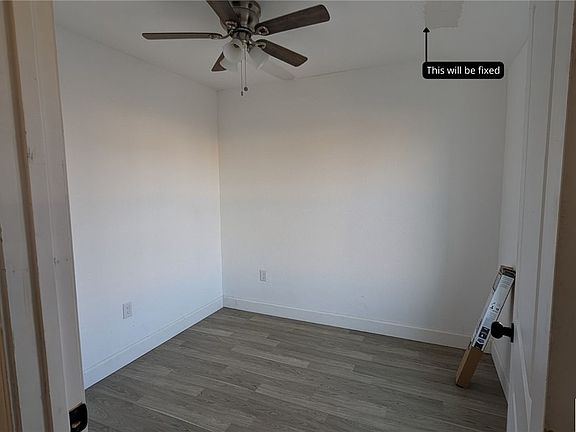 5th image of 1801 E Barton Ave