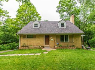 670 Lougeay Rd, Pittsburgh, PA 15235