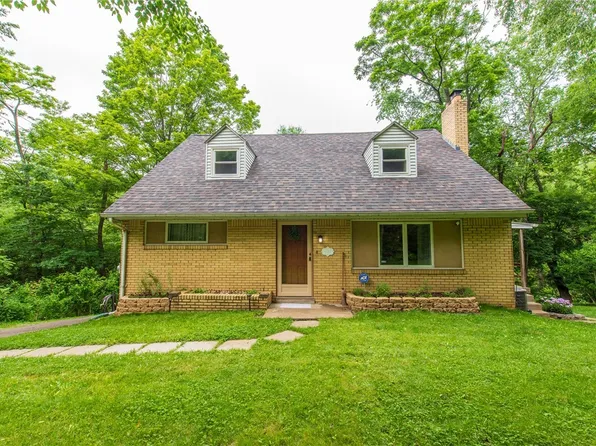 670 Lougeay Rd, Pittsburgh, PA 15235