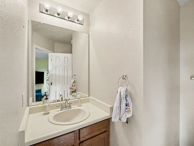448 Somerset Dr — Photo 15