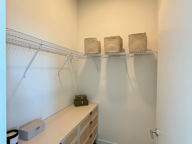 92 NW 29th St #618 — Photo 5