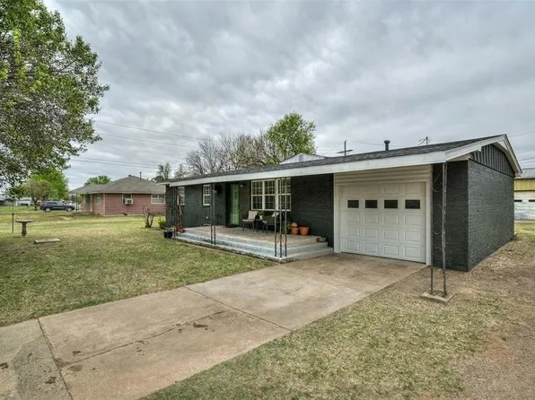 105 NW 7th St, Minco, OK 73059