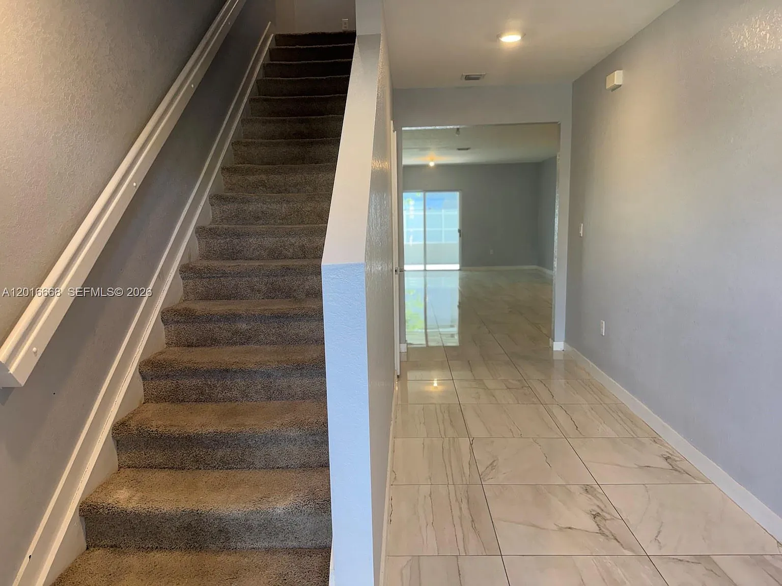 Royal Homes West — Photo 3