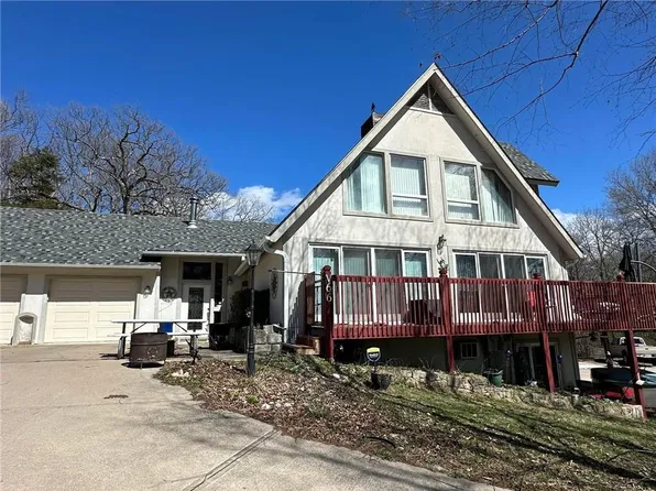 66 V St, Lake Lotawana, MO 64086