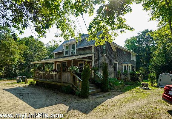 Welcome to 184 Circuit Avenue multi family offering!