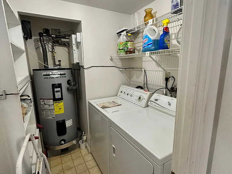1 Commodore Ct #201 — Photo 23