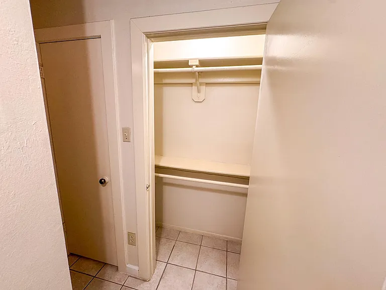 14418 Moorfield Dr — Photo 26
