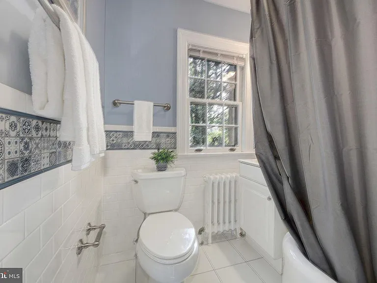 3722 Van Ness St NW — Photo 17