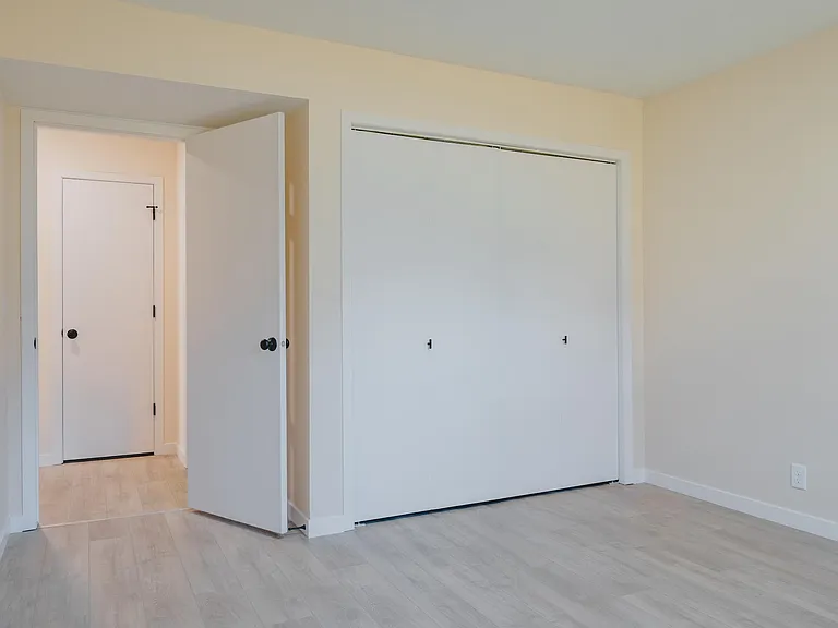 Bedroom #1