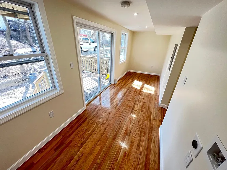 79 Moreland St #1 — Photo 10