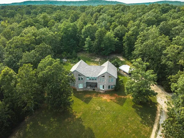 503 Crooked Tower Rd, Davisville, MO 65456