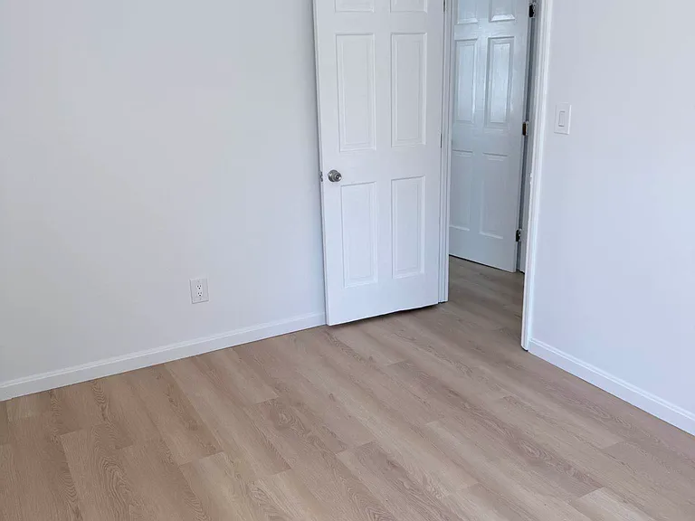 15 Thomas Pl #1 — Photo 9