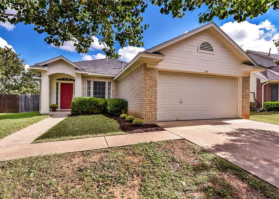 1st image of 808 Eaglecreek Dr
