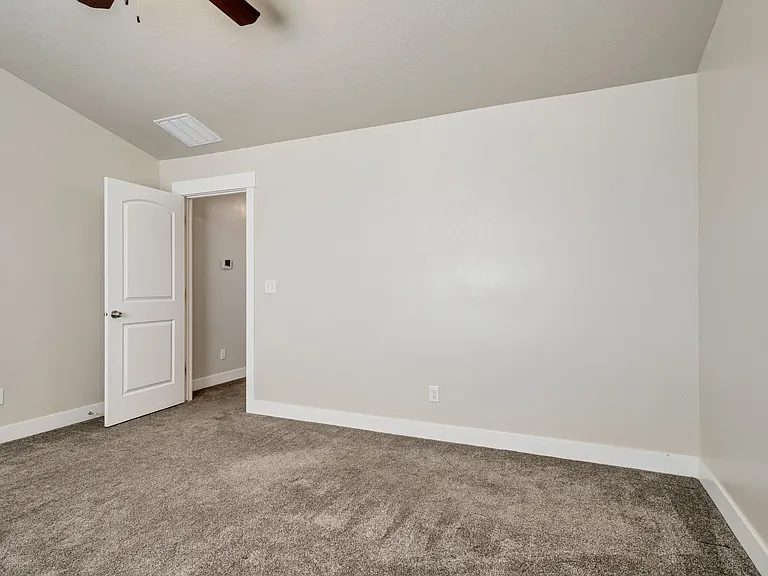 209 W Whitewater Dr — Photo 21
