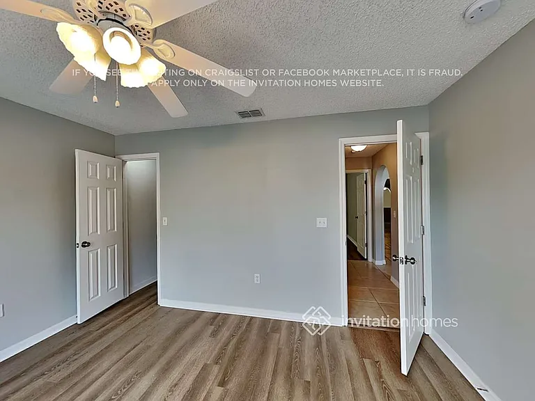 2100 Brookshire Cir — Photo 12