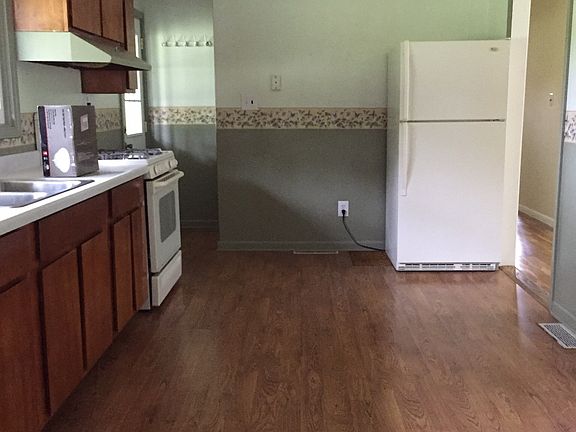 5th image of 2501 Oakwood Ave