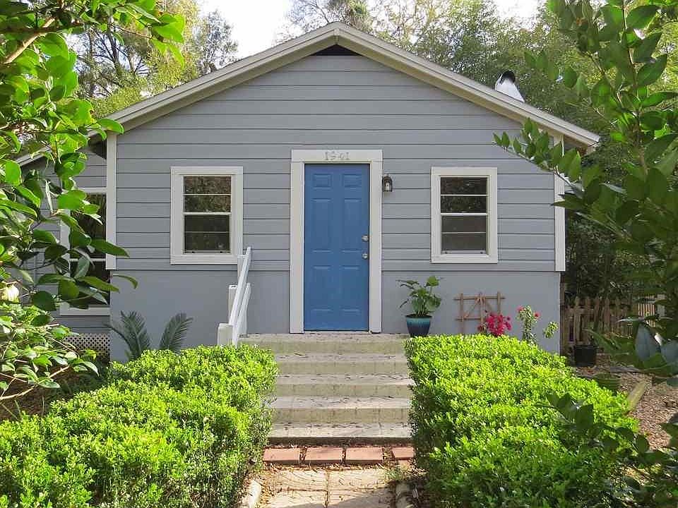 1st image of 1941 NW 33rd Ave