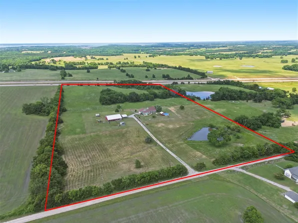 643 County Road 2992, Windom, TX 75492