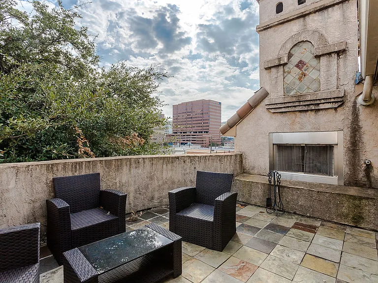 3817 Bowser Ave #C — Photo 40