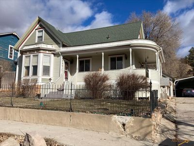209 S 5th St, Hot Springs, SD, 57747