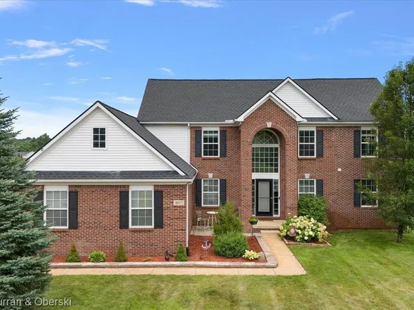4617 S Quarry Crk, White Lake, MI 48383